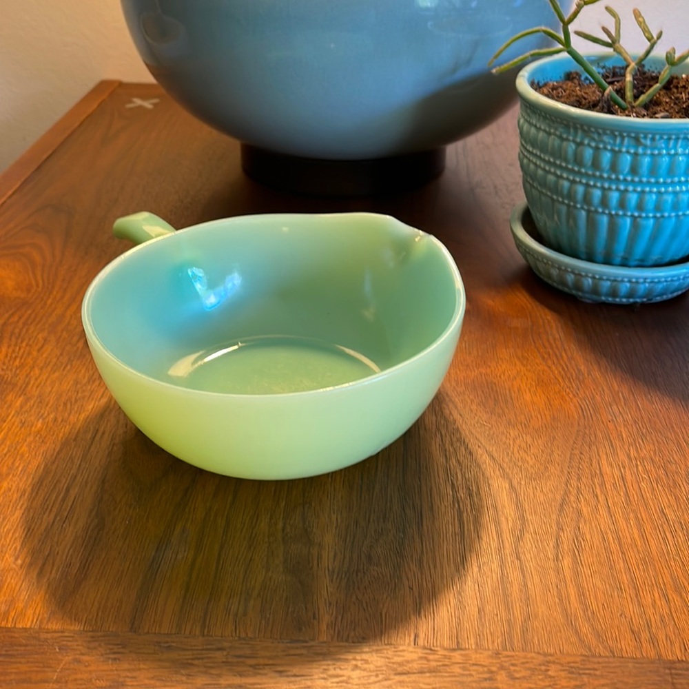 Fire King Jadeite single spout skillet